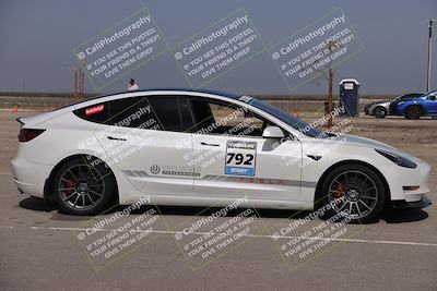 media/Oct-19-2025-Speed Ventures (Sun) [[a6e7fe67be]]/Around the Pits/